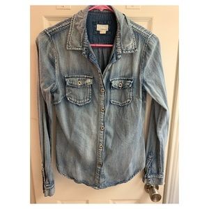 Forever 21 chambray button down. Size Small